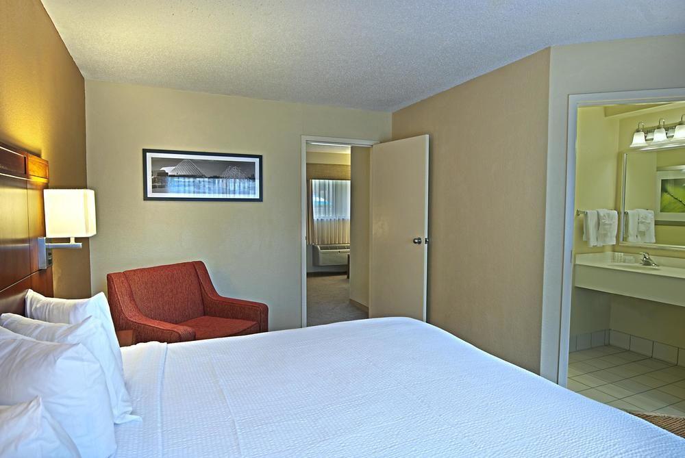 Courtyard By Marriott Orlando Lake Buena Vista At Vista Centre Екстер'єр фото