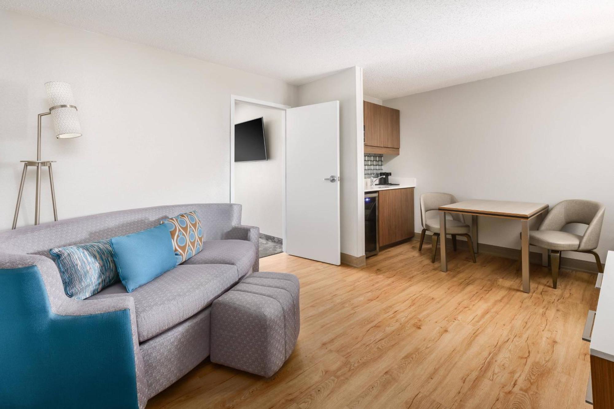 Courtyard By Marriott Orlando Lake Buena Vista At Vista Centre Екстер'єр фото