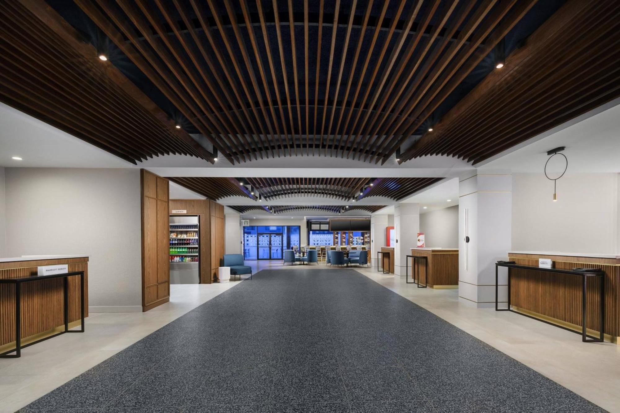 Courtyard By Marriott Orlando Lake Buena Vista At Vista Centre Екстер'єр фото